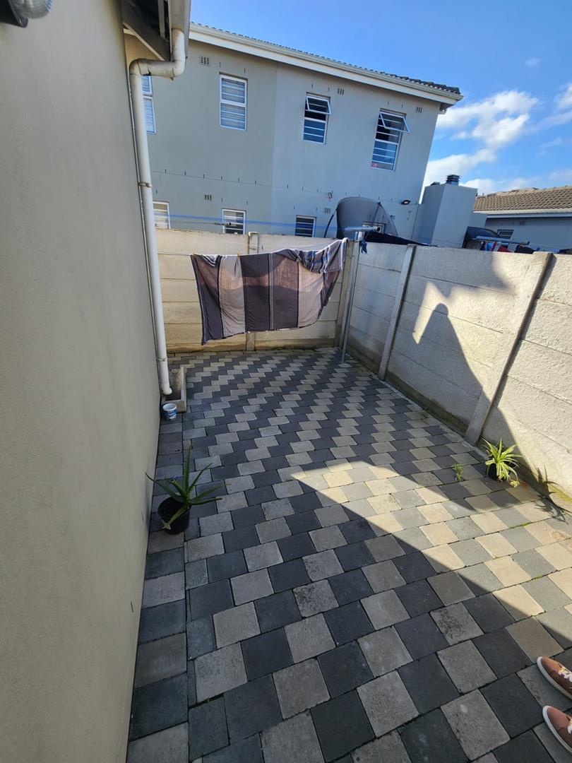 3 Bedroom Property for Sale in Silversands Western Cape